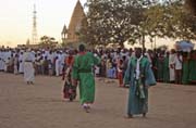 Whirling dervishes. Hamed-an Nil Mosque, Khartoum (Omdurman). Sudan.