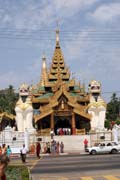 Shwedagon Paya, Yangon. Myanmar (Burma).