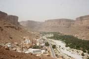 View to the village Al-Khurayba at the end of Wadi Do'an. Yemen.