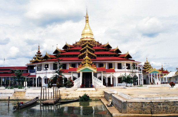 Temple Phaung Daw U Paya. Inle lake area. Myanmar (Burma).