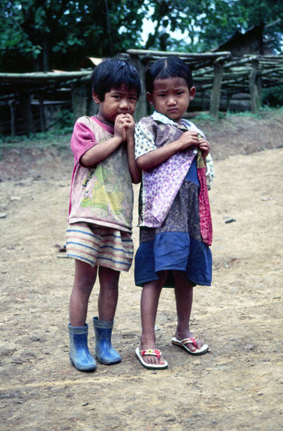 Children at countryside. Area around Kalaw village. Myanmar (Burma).