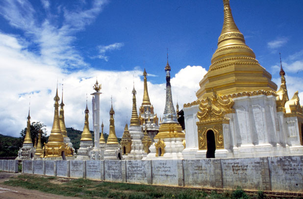 Buddhist temple. Area around Kalaw village. Myanmar (Burma).