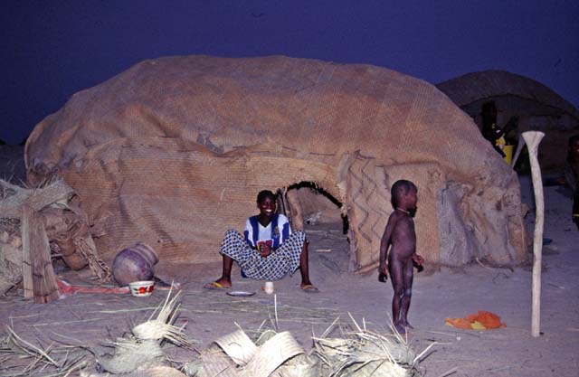 Hut of Belo tribe. Mali.