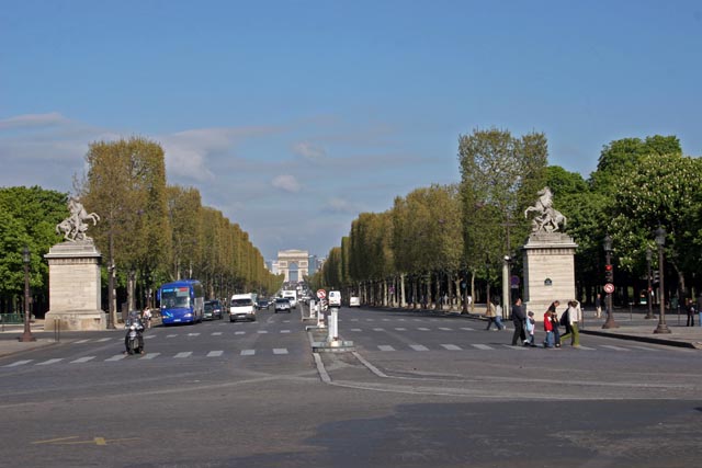 Arc de Triomphe, Paris. France.