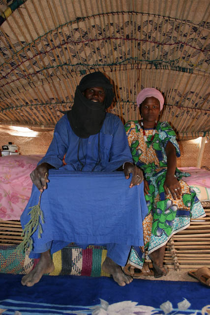 Young marrieds at their house. Air Mountain area. Niger.