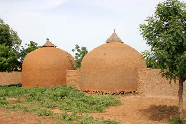 Villages between cities Niamey and Agadez. Niger.