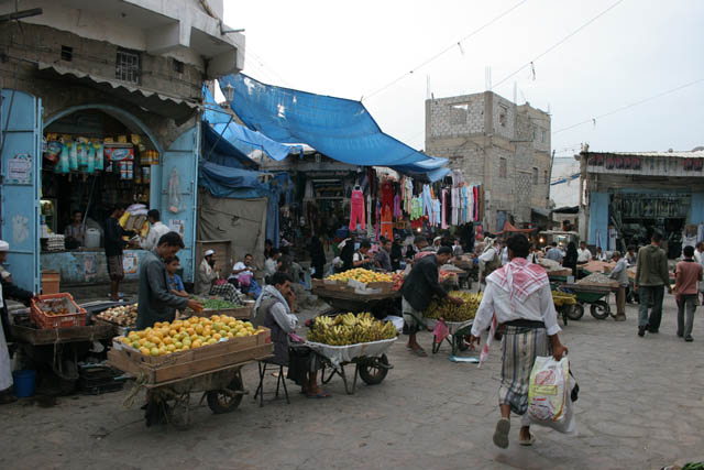Market at center of Ta'izz city. Yemen.