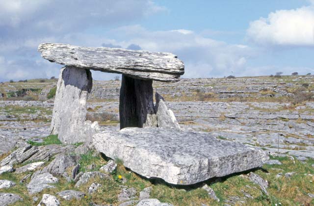 Poulnabrone. It is 5800 years old. Ireland.