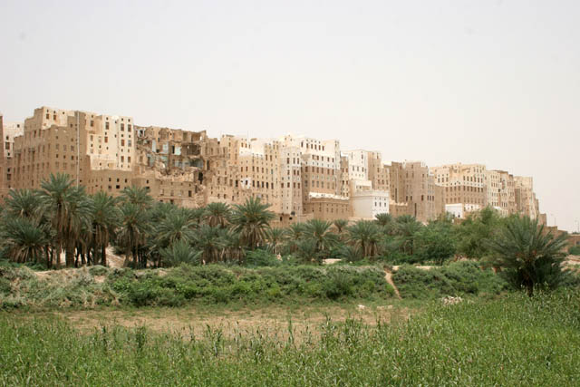 View at Shibam town called Manhattan of desert. Most of local houses are mudy-skyscrapers. Wadi Hadramawt area. Yemen.